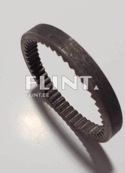 Tuum hõbeseene ketas, mille serv on hambuline ja matt. Detailid näitavad, et see on valmistatud metallist ja sel on kulumise jälgi.