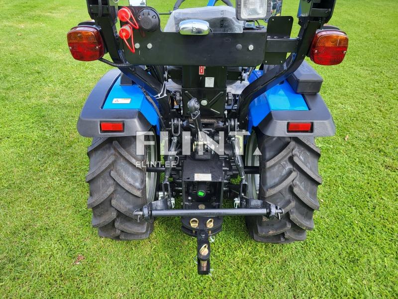 Traktor Solis 26