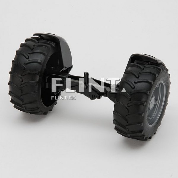 Traktori esisild Case, Deutz-Fahr, Massey Ferguson 42040