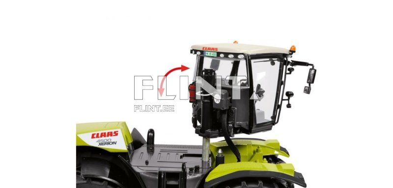 Traktor CLAAS Xerion 4500, millel on roheline ja hall värvikombinatsioon. Ülemine osa on ühetooniline hele, millel on avatud kabiin ja selge esiklaas.