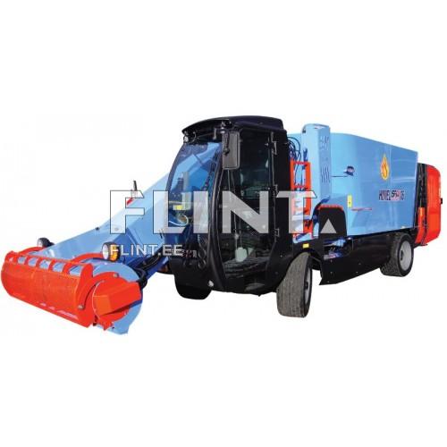 Iseliikuv söödamikser Himel