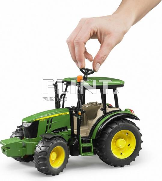 Traktor John Deere 5115M (26x12,7x16cm) Bruder