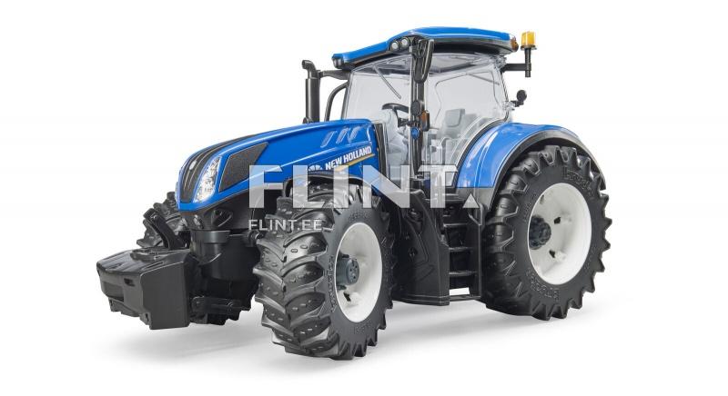 Sinine traktori mudel, millel on suuremad mustrid rehvid ja detailne kabiin. Kabiinil on läbipaistev kaitse ja selged tuled.